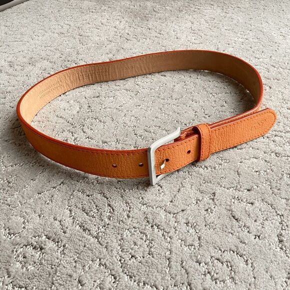 Vineyard Vines Casual Orange Pebbled Leather Sliver Buckle Belt - 32/80 UNISEX